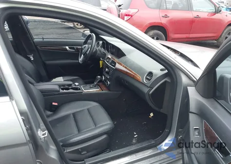 2012 Mercedes-Benz C 300 Luxury 4Matic/Sport 4Matic from USA, damaged, VIN WDDGF8BBXCR198442